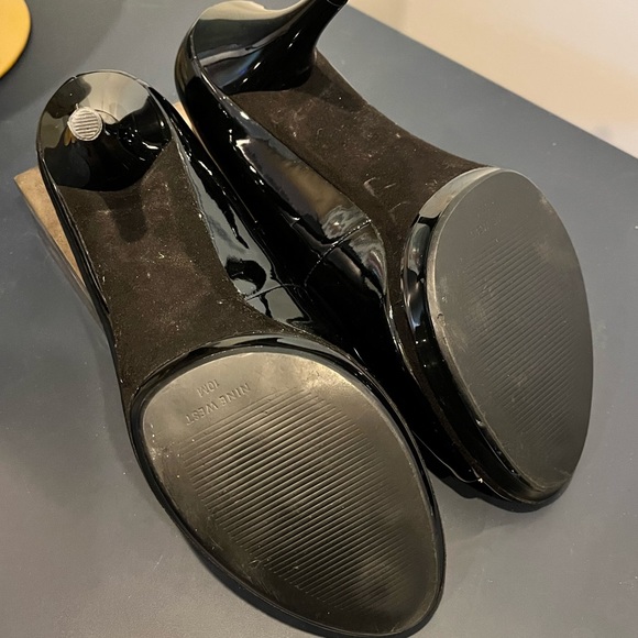 Nine West size 10 black patent peep toe heals. - Picture 5 of 5